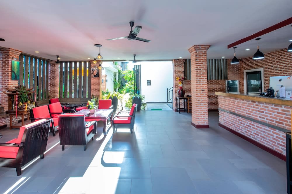 Peak Elite Boutique 3