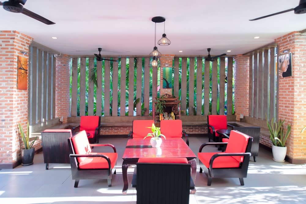 Peak Elite Boutique 4