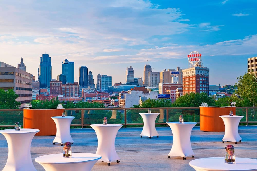 The Westin Kansas City at Crown Center 2