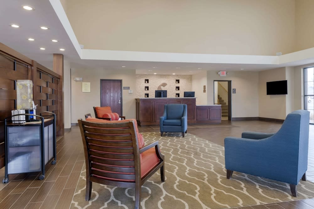 Comfort Suites and Conference Center 3
