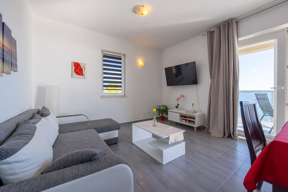 Apartments Ena 1