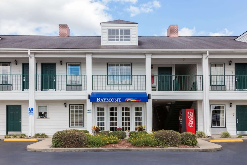 Baymont by Wyndham Waycross 1