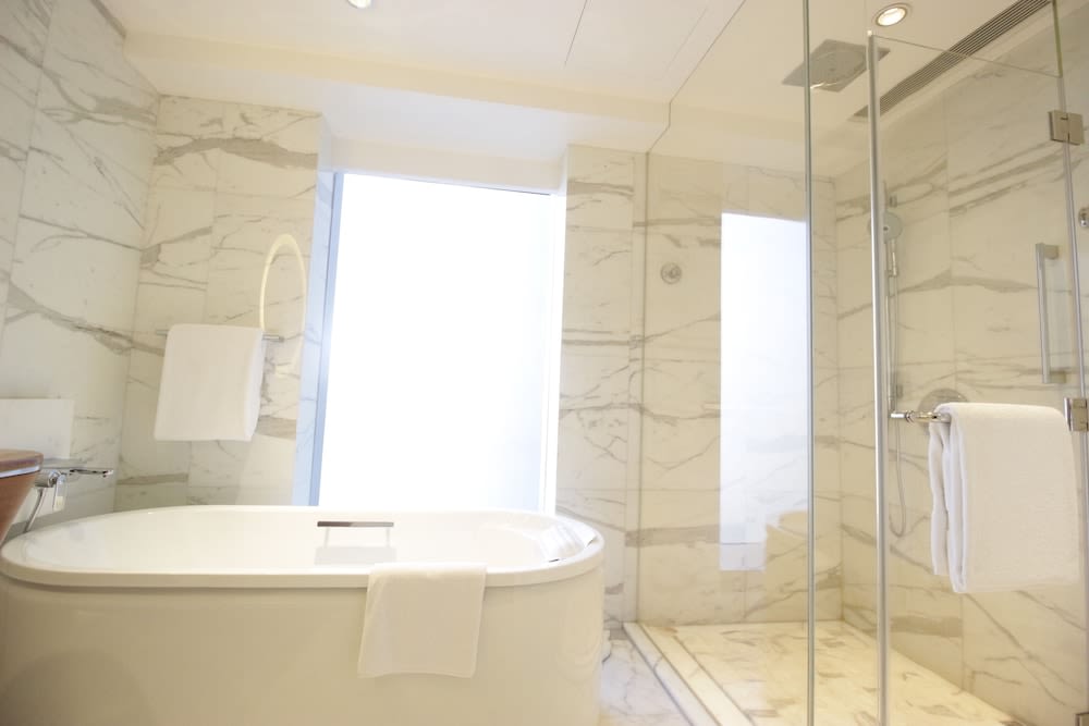 Crowne Plaza MACAU by IHG 2