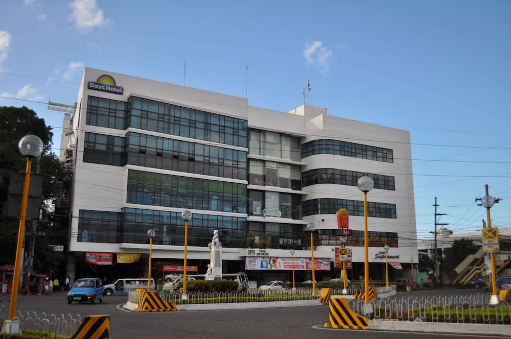 Days Hotel by Wyndham Iloilo 1