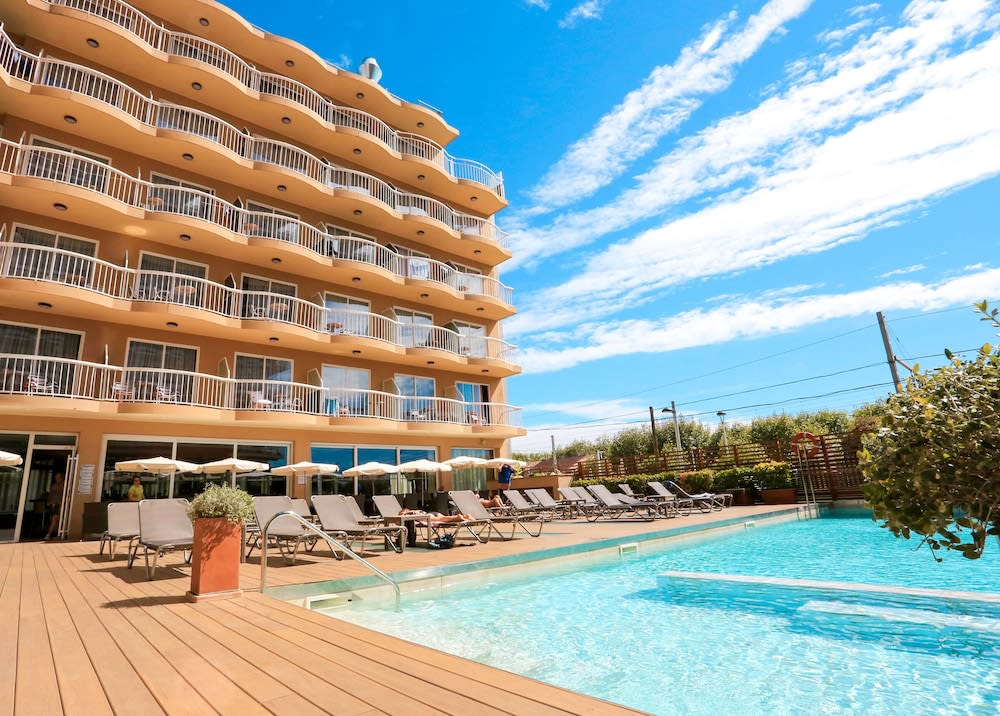 KAKTUS Hotel Volga 1