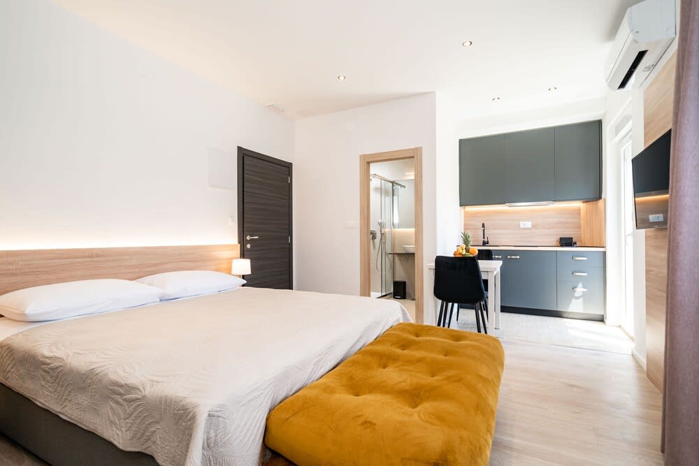 Bacan Serviced Apartments 1