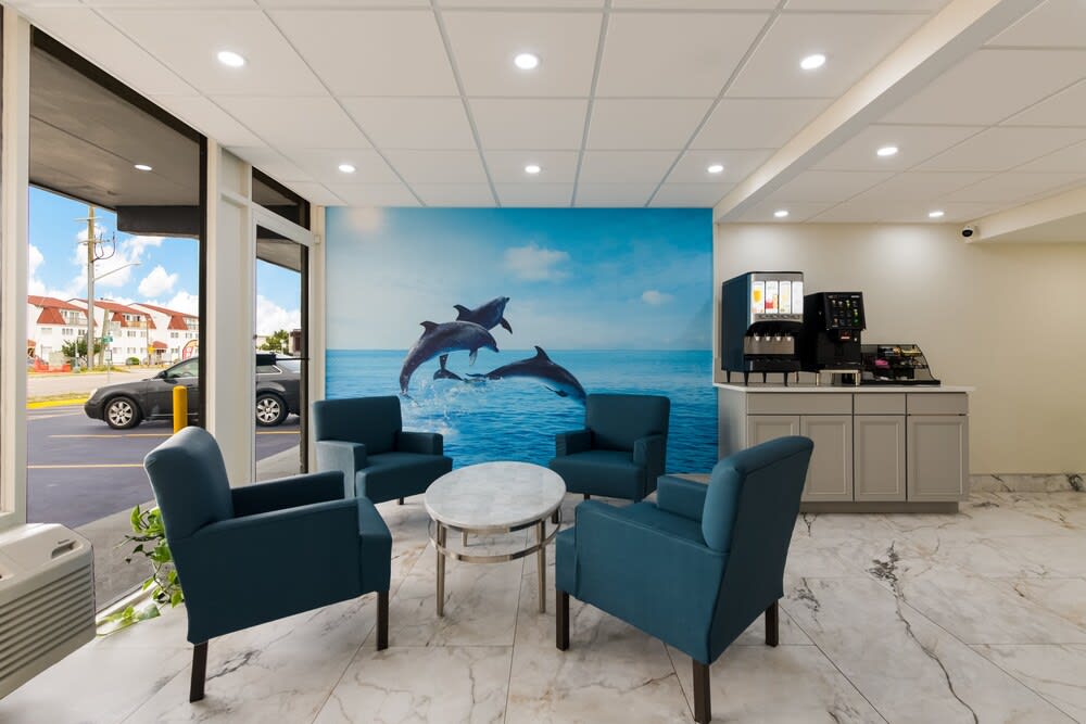 Red Roof Inn PLUS+ & Suites Virginia Beach – Seaside 2