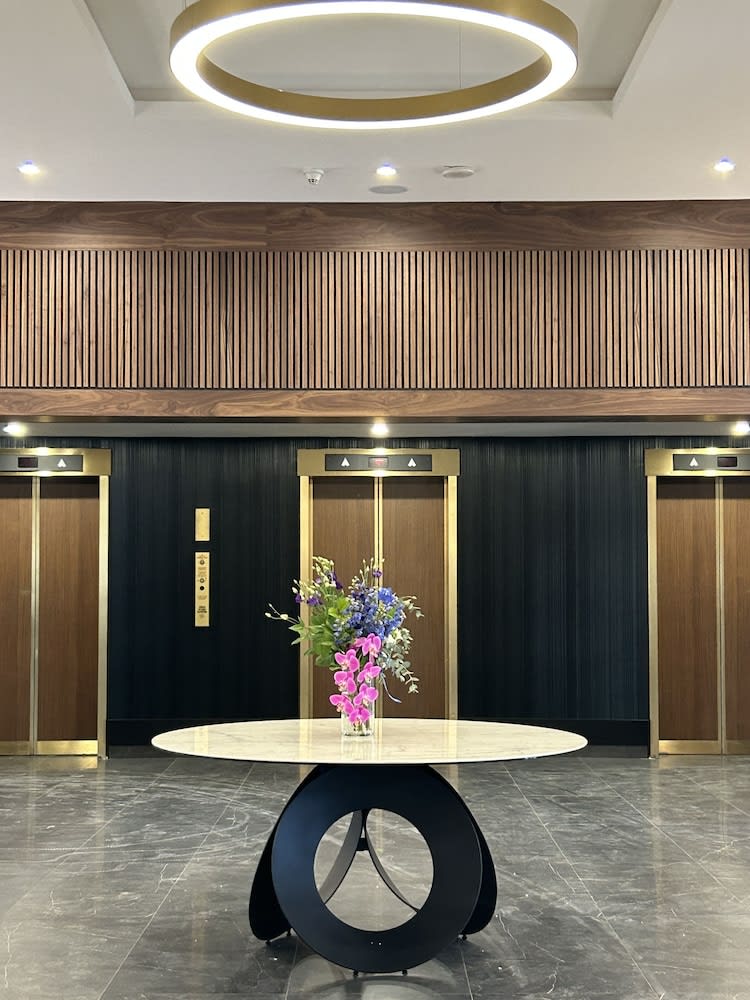 Radisson Blu Vancouver Airport Hotel & Marina 2