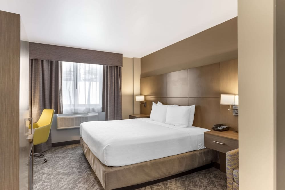 Best Western Brooklyn-Coney Island Inn 1