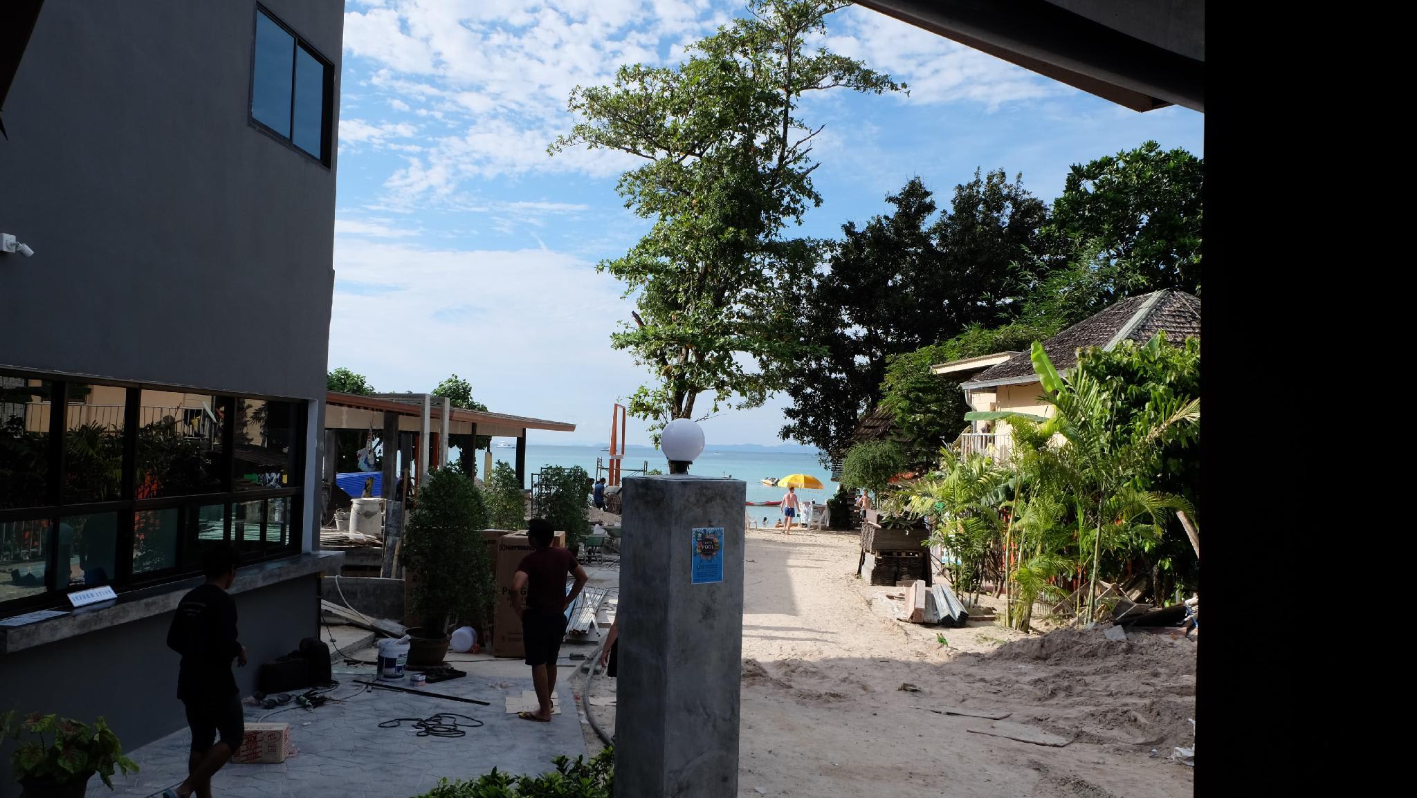 Ibiza House Phi Phi 1