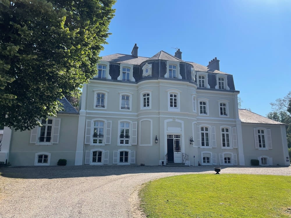 Hôtel Château Cléry 1