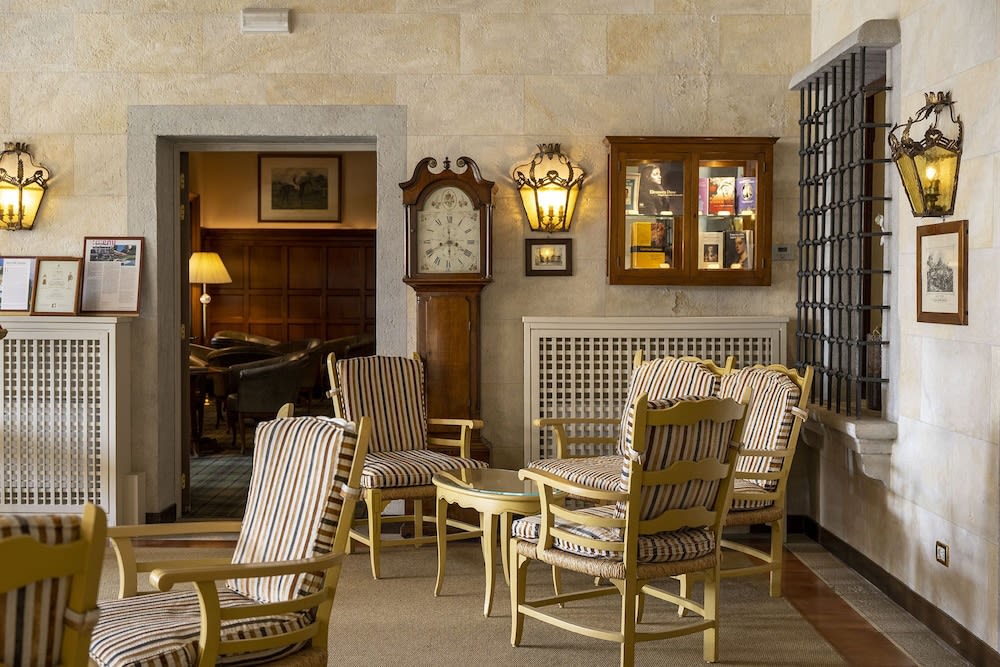 Hotel Villa Cipriani 4