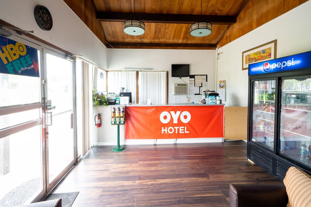 OYO Hotel Ocala, FL I-75 2