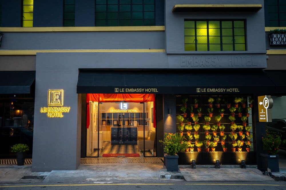 Le Embassy Hotel Georgetown 1