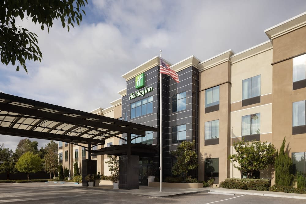 Holiday Inn Carlsbad by IHG 1