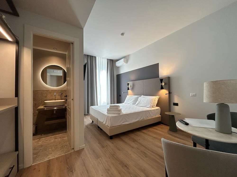 Hotel Porta Pia 1