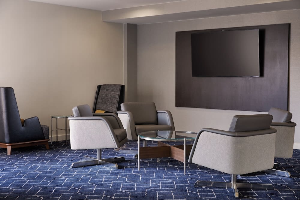 Courtyard by Marriott St. Louis Downtown West 3