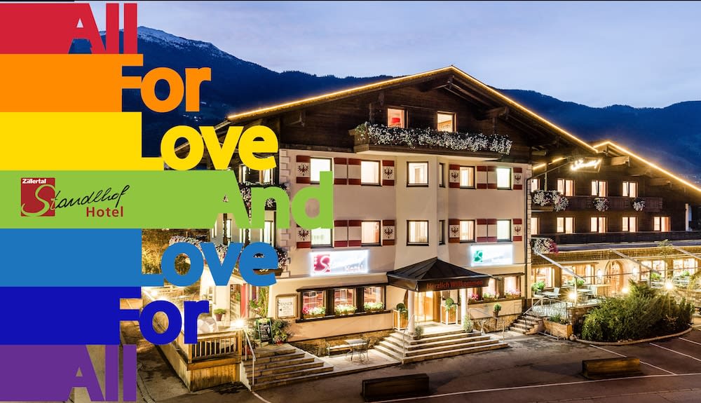 Hotel Standlhof Zillertal 1