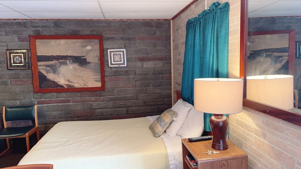 Falls Motel 2