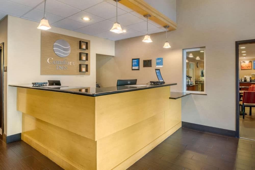 Comfort Inn Columbia Gorge 2