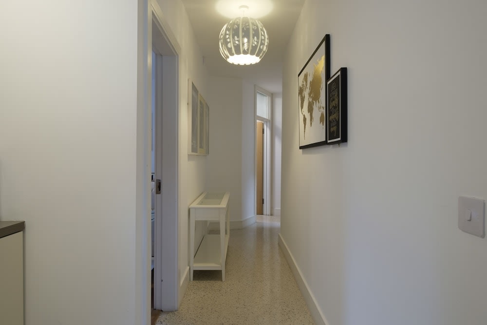 The Eyre Square Townhouse 2