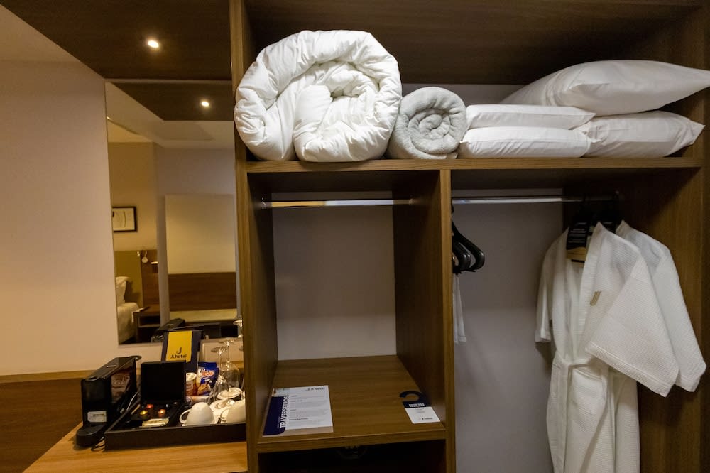 JL Hotel by Bourbon 5