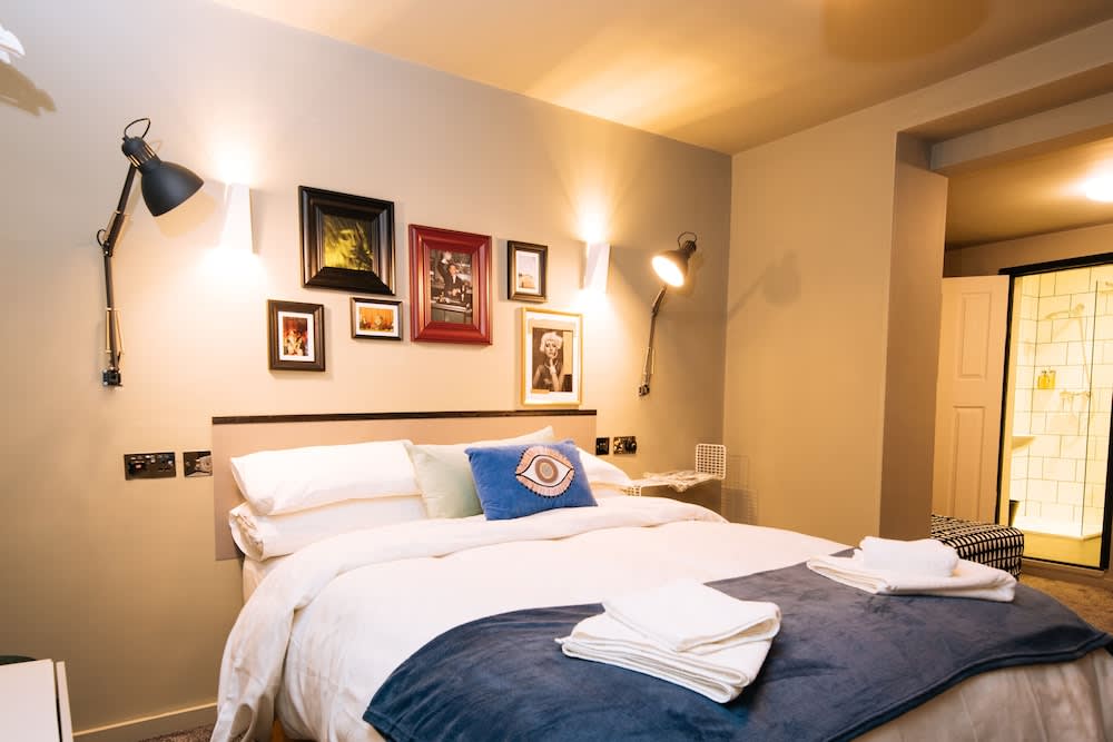 The Warwick By Nestor 2