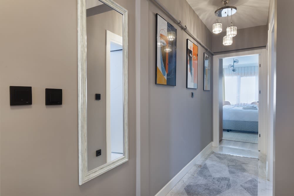 Bright Gorgeous 2BR Apt in Ortakoy 1