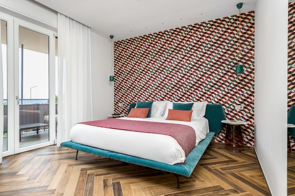 Futura Funky House - De Vivo Realty Sorrento 2