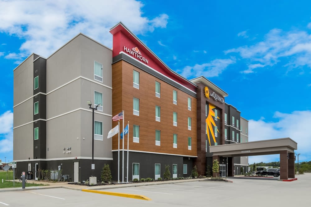 Hawthorn Extended Stay by Wyndham Sulphur Lake Charles 1