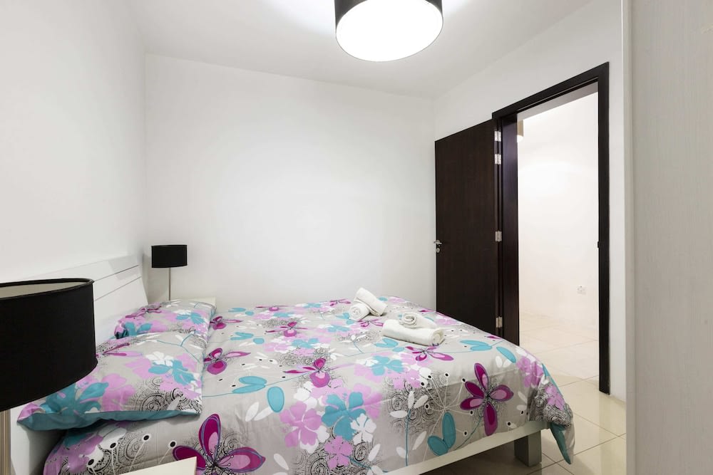 Sliema 2 Bedroom Apartment 4