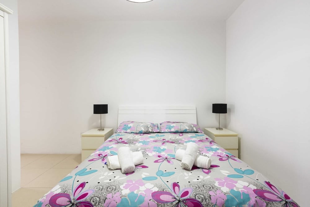 Sliema 2 Bedroom Apartment 3