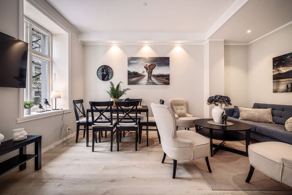 Meltzers Apartment 1