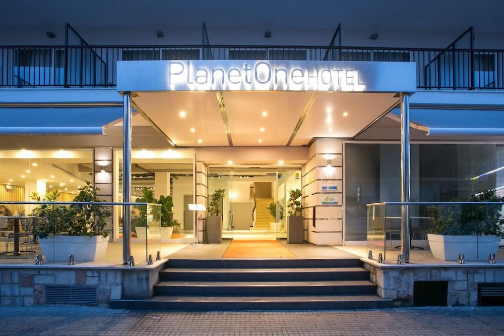 Planet Hotels ONE - Adults Only 16 years 1