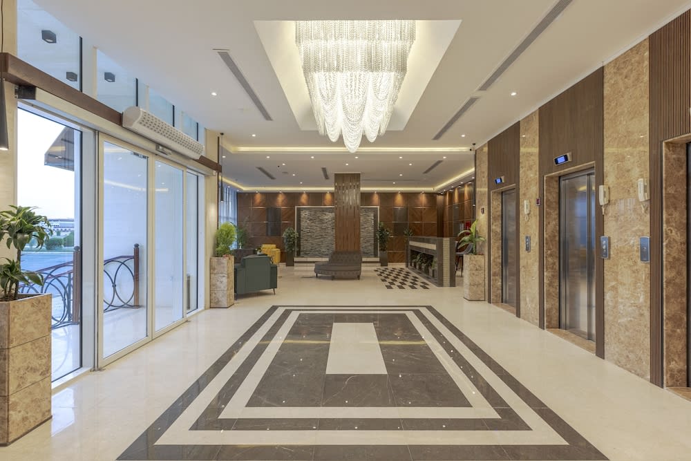 The Seasons Hotel 2
