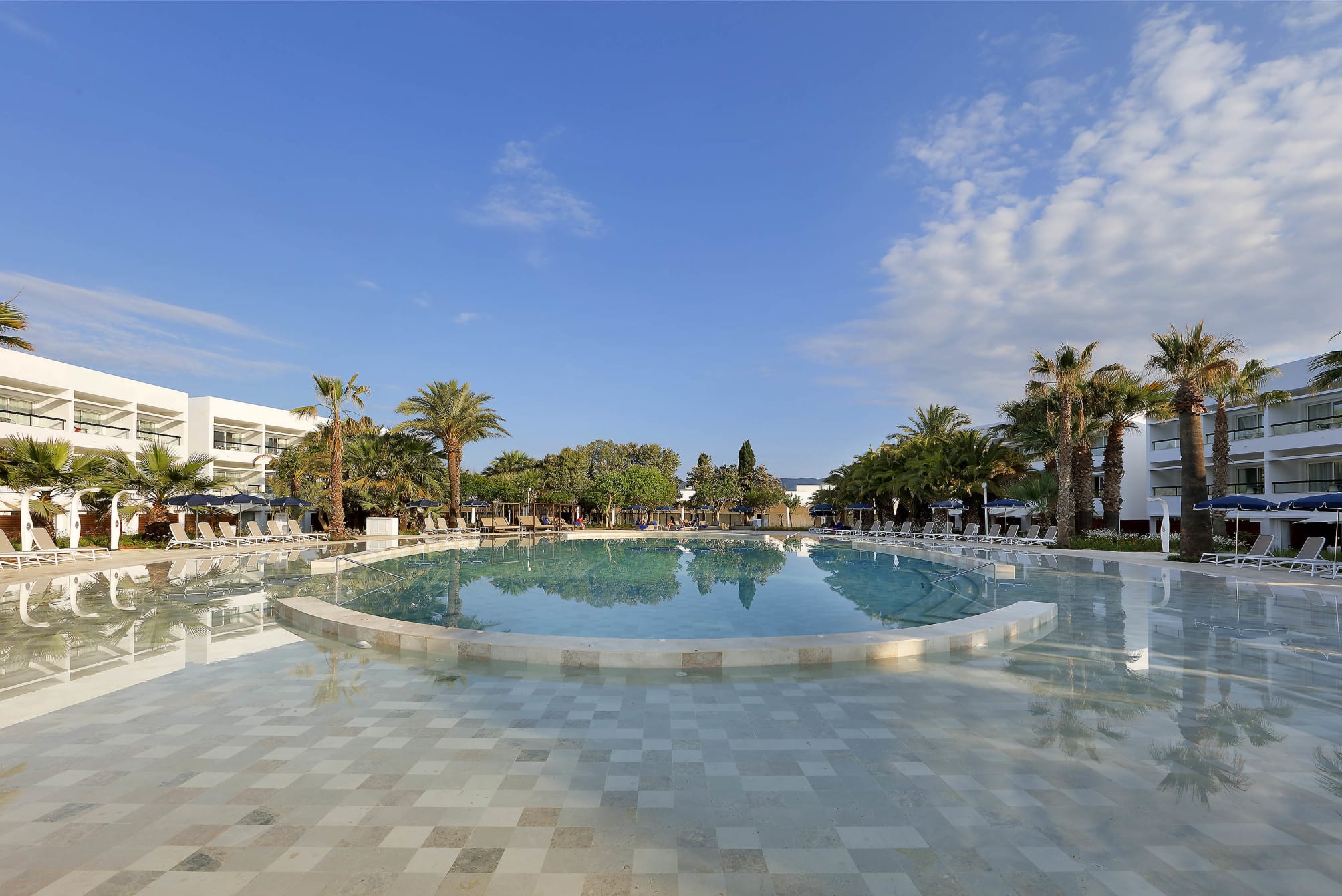 Grand Palladium Select Palace Ibiza 2
