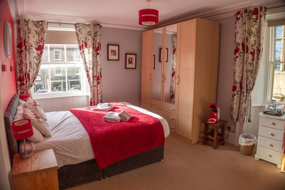 The Royal Oak Hotel 3