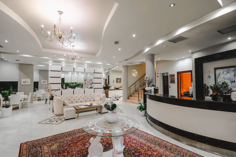 Hotel Oasis 2