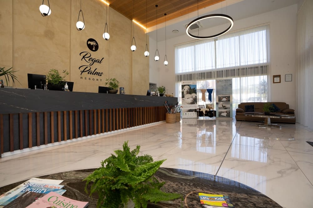 Regal Palms Resort 2