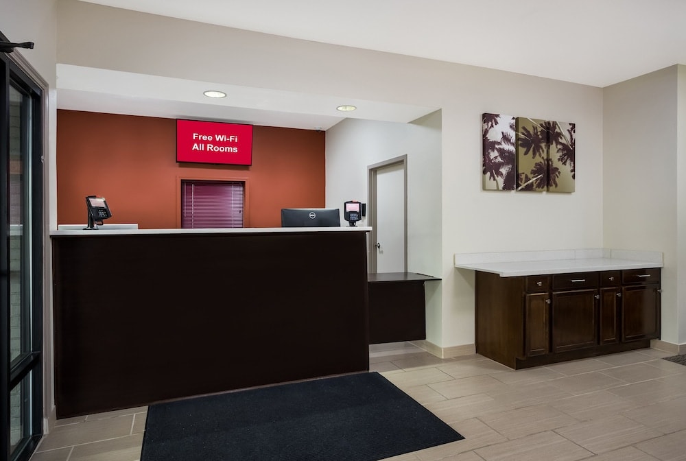 Red Roof Inn & Suites Thomasville 2