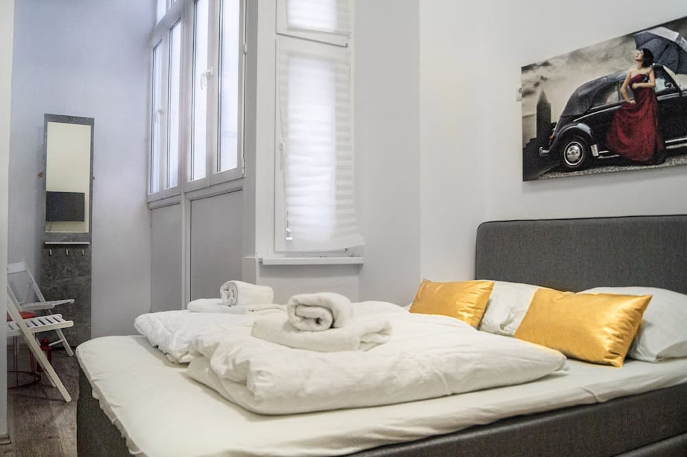 Mariahilfer Boutique Rooms - Virtual Reception & Self-Checkin 3