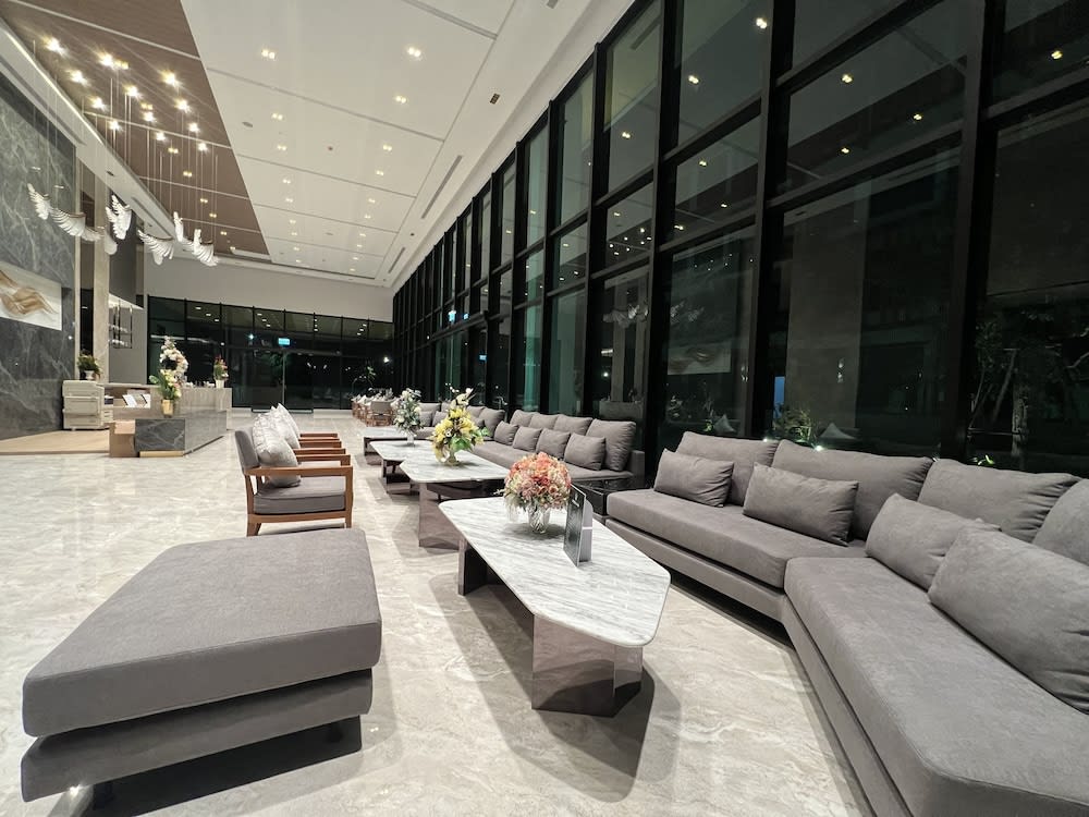 Crystal Srivaree Suvarnabhumi Hotel 2