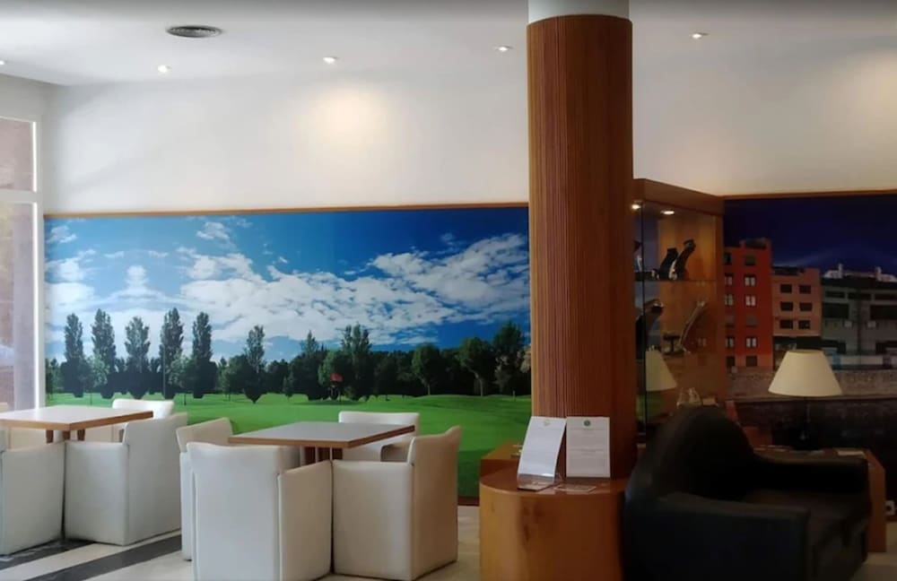 Aparthotel Golf Beach 3