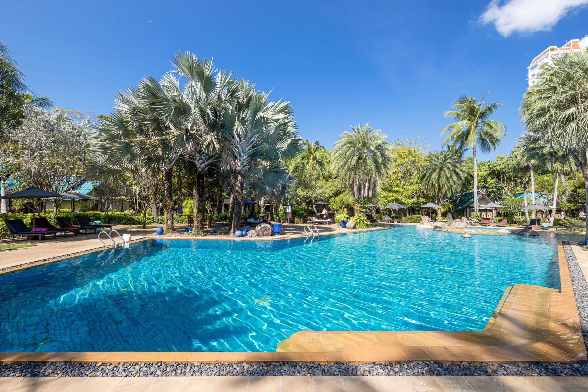 Paradox Resort Phuket 3