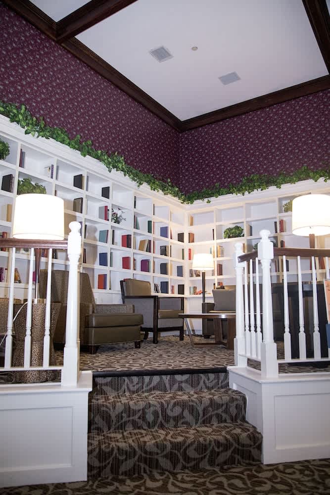 Grand Hinckley Inn 2
