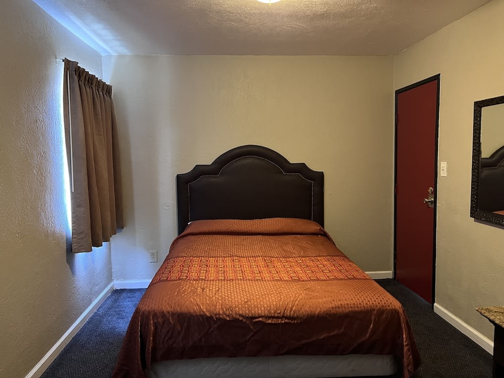 Miller Hotel 1