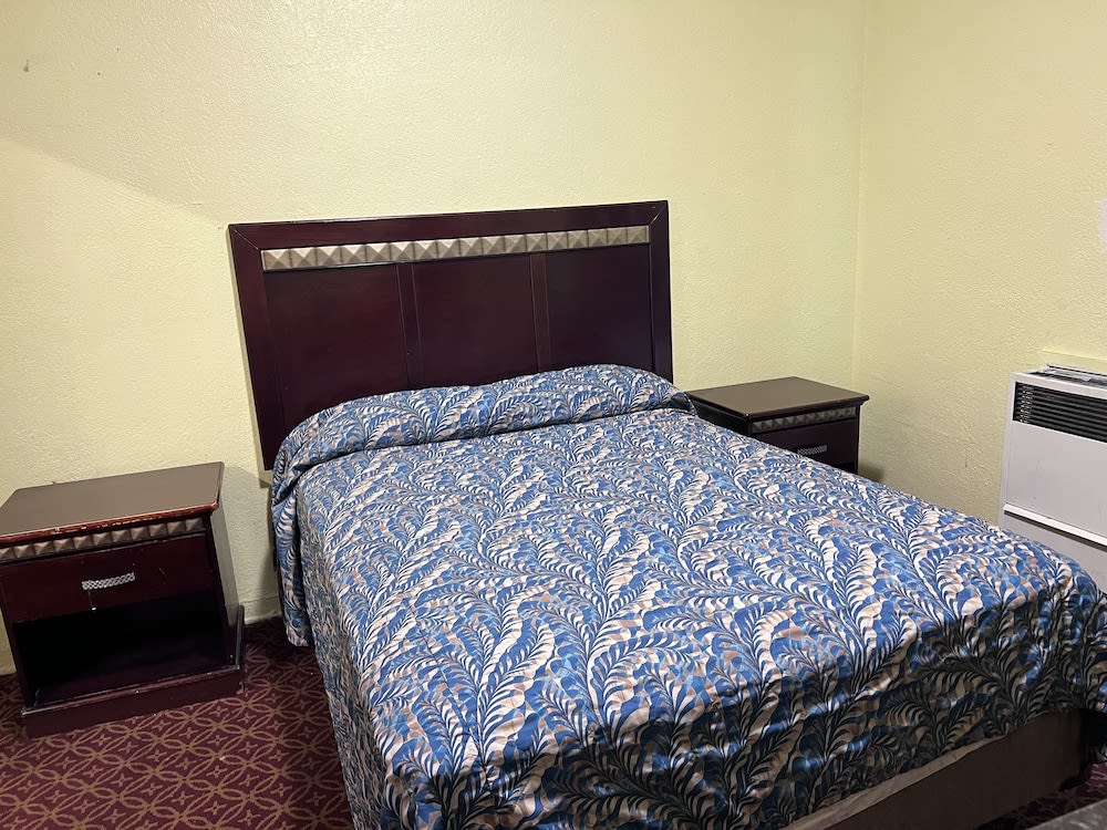 Miller Hotel 2