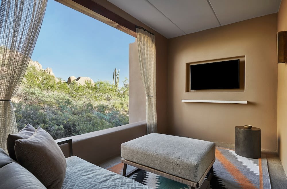 Four Seasons Resort Scottsdale at Troon North 2