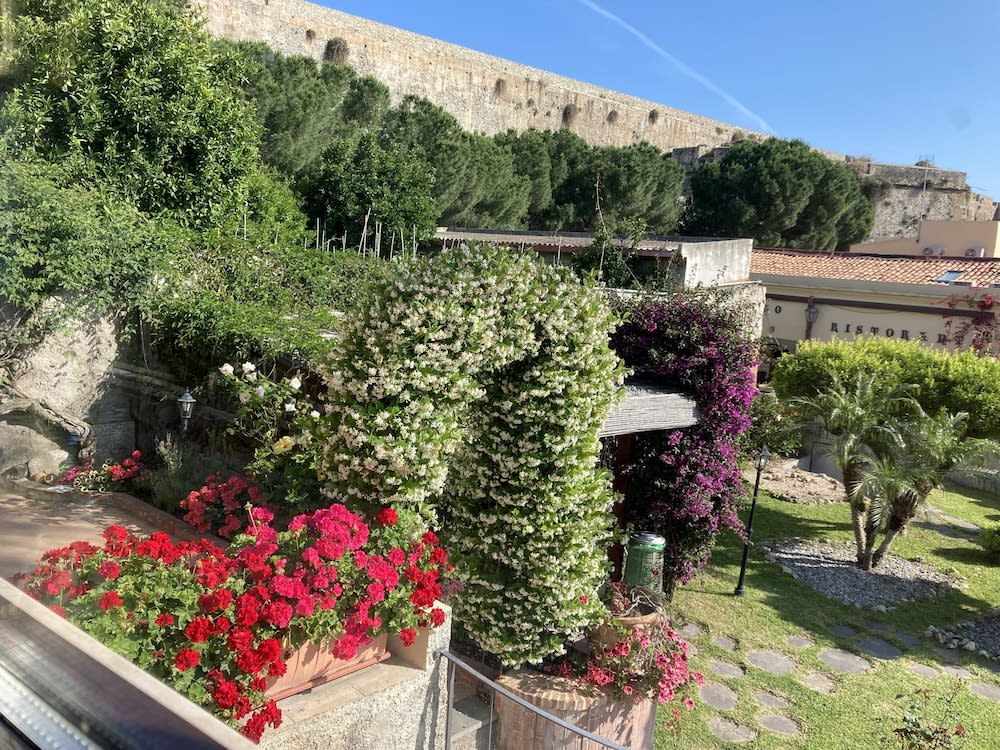 B&B L'Antico Borgo 1