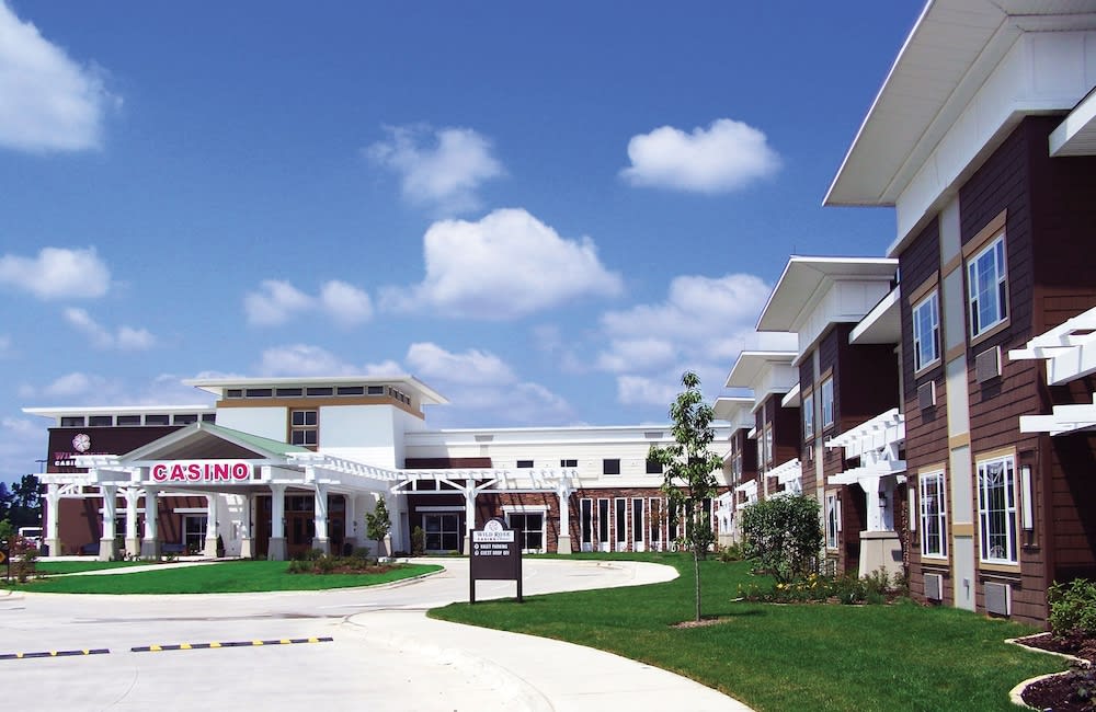 Wild Rose Casino & Hotel Clinton 1